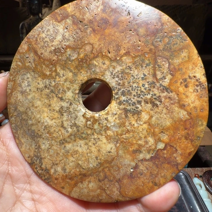 踏***芳和田玉（糖玉）未镶嵌颈饰