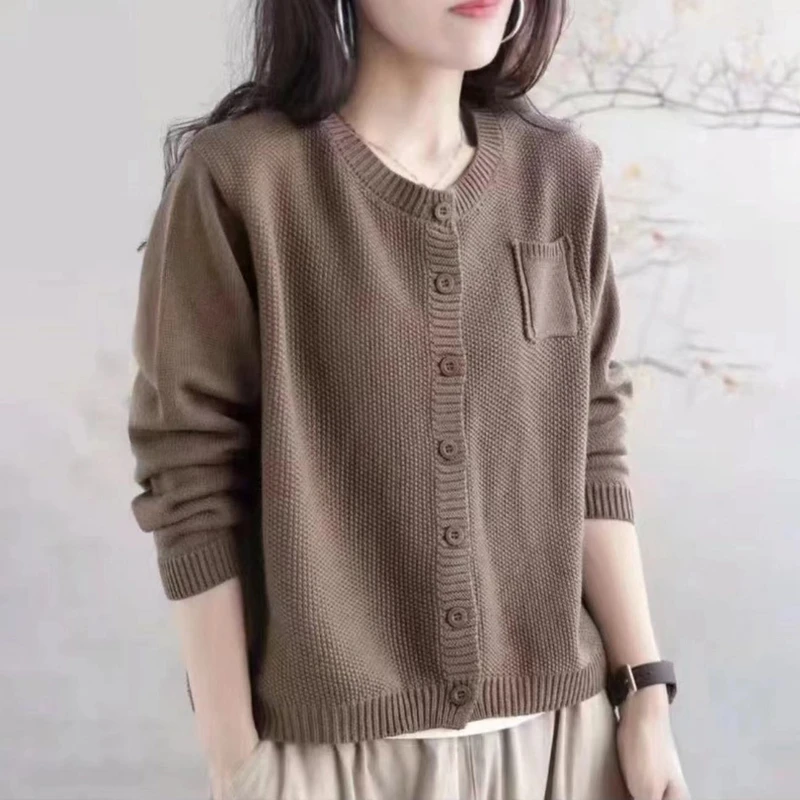 2024新品时尚洋气百搭复古开衫毛衣圆领单排扣女士针织长袖外套