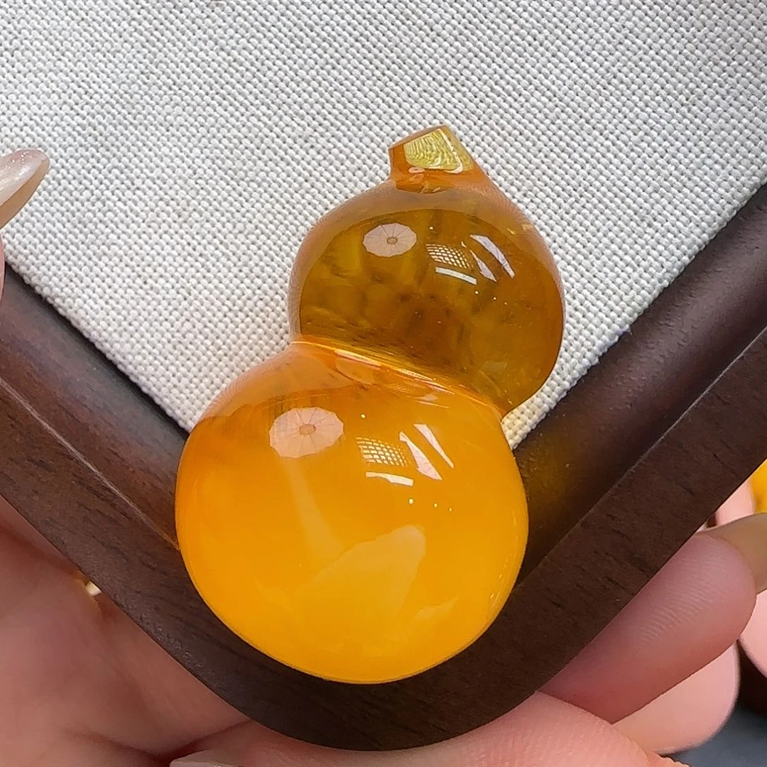 琥珀未镶嵌珠宝奇石蜜蜡