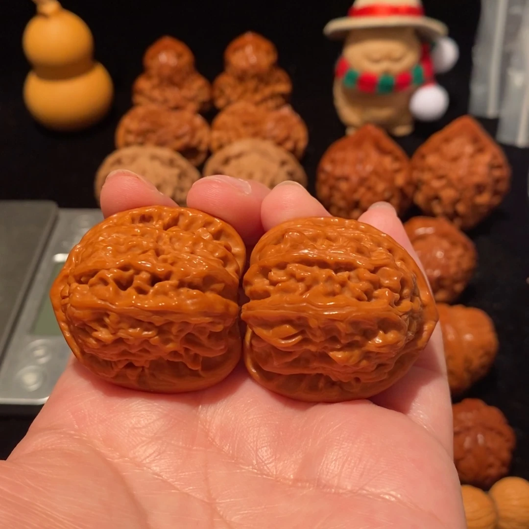 文玩核桃把件35尺白狮子238