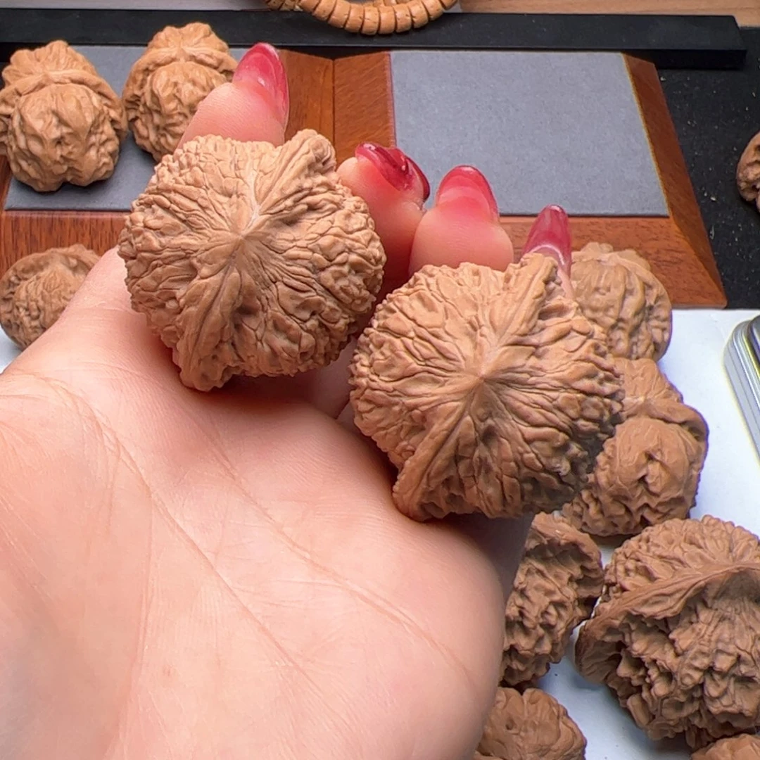 文玩核桃把件表**河泥鳅38有瑕疵