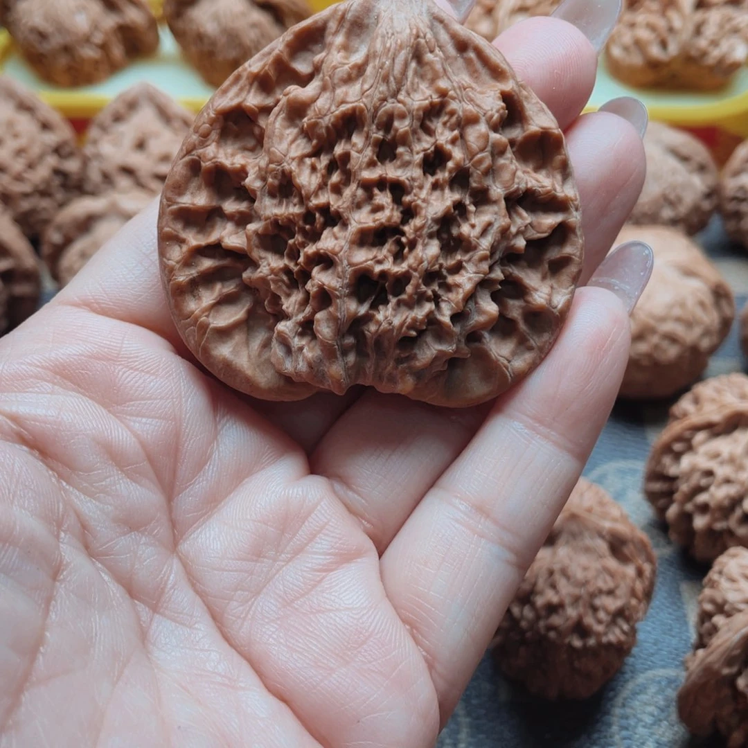 阿****桃核把件桃心挂饰