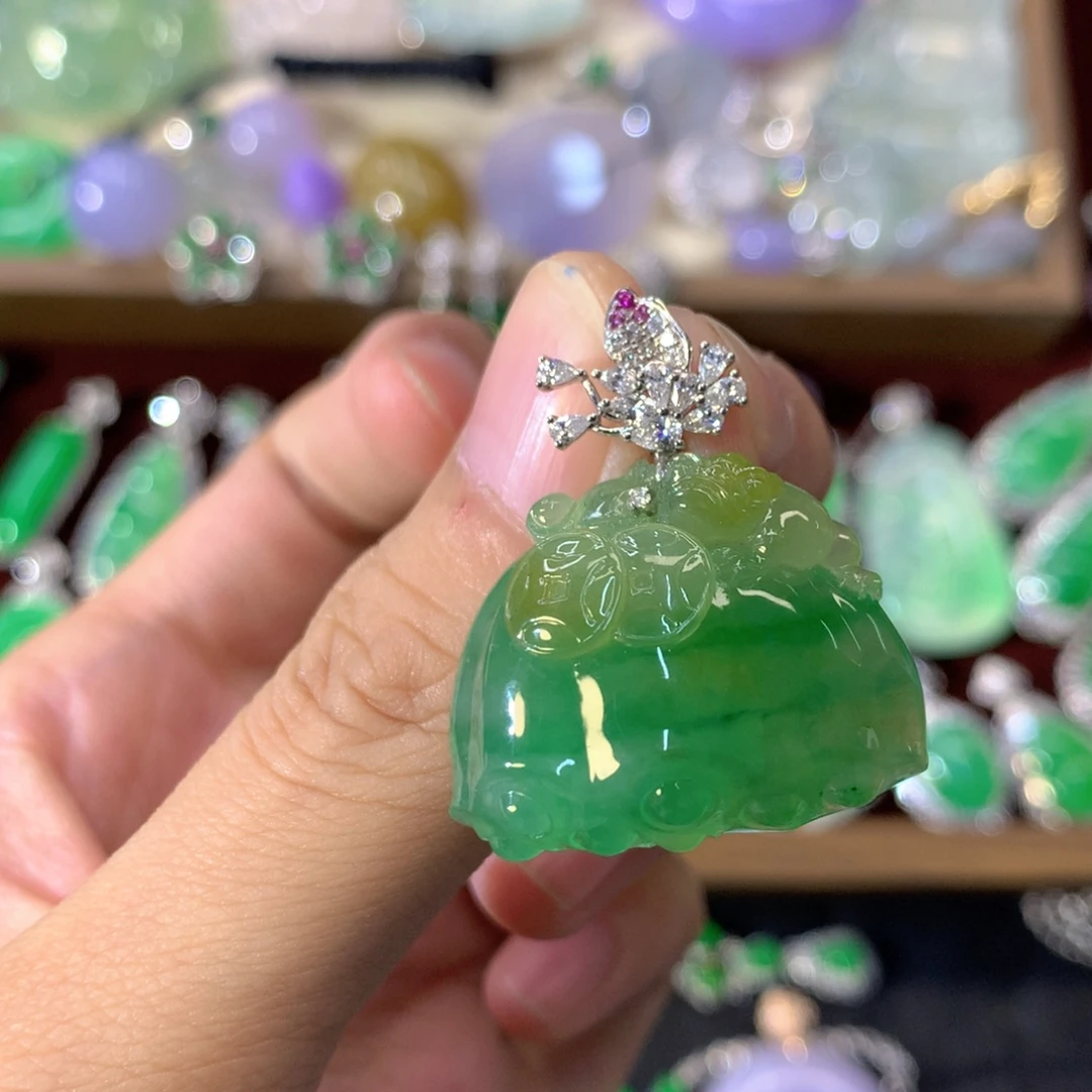 翡翠18K金镶嵌吊坠(不含链)