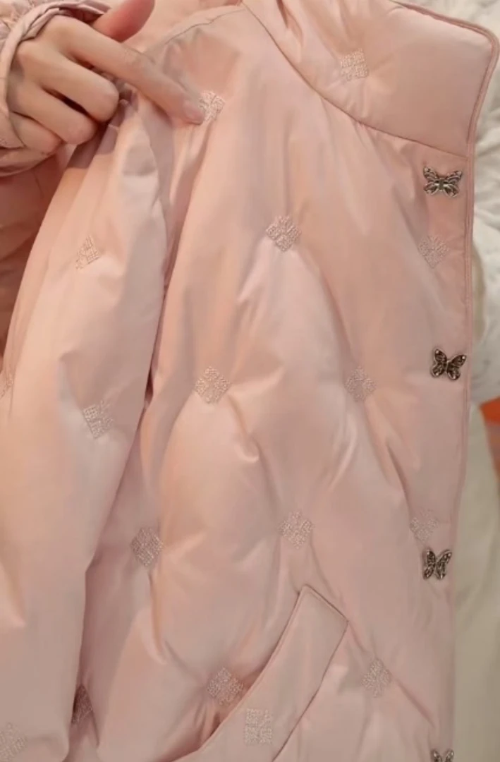 LK-新款奶油粉刺绣直充羽绒服