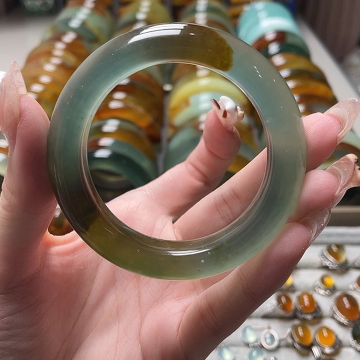 E***n未镶嵌蛇纹石玉手镯