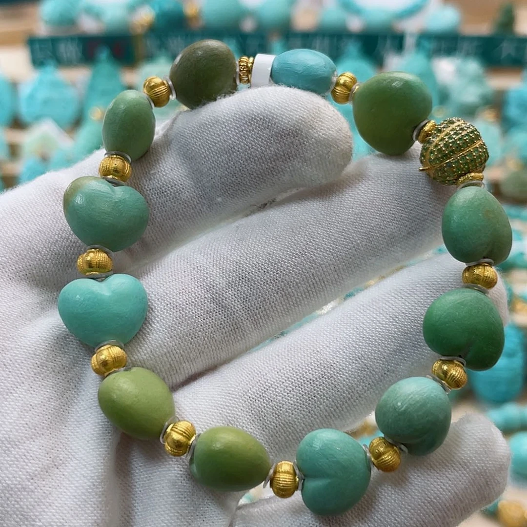 绿松石珠宝奇石18K金镶嵌
