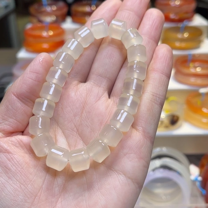 玛瑙/玉髓手串未镶嵌