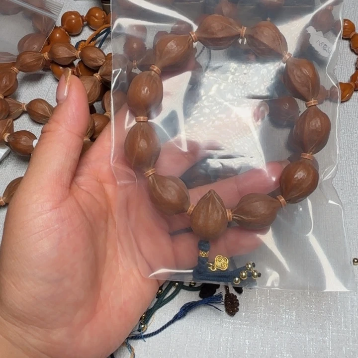 钮***桉手串/手链橄榄核铁核➕盾牌