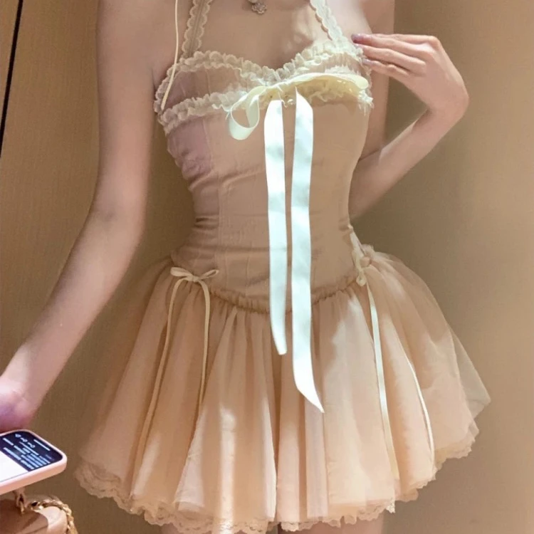 纯欲风甜美蝴蝶结蕾丝挂脖连衣裙女少女设计感收腰a字蓬蓬公主裙