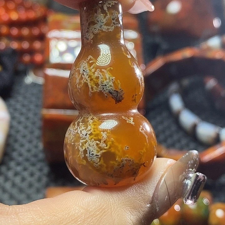 小***木玛瑙/玉髓未镶嵌颈饰