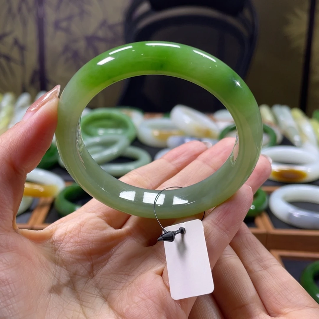 和田玉未镶嵌手镯55圈