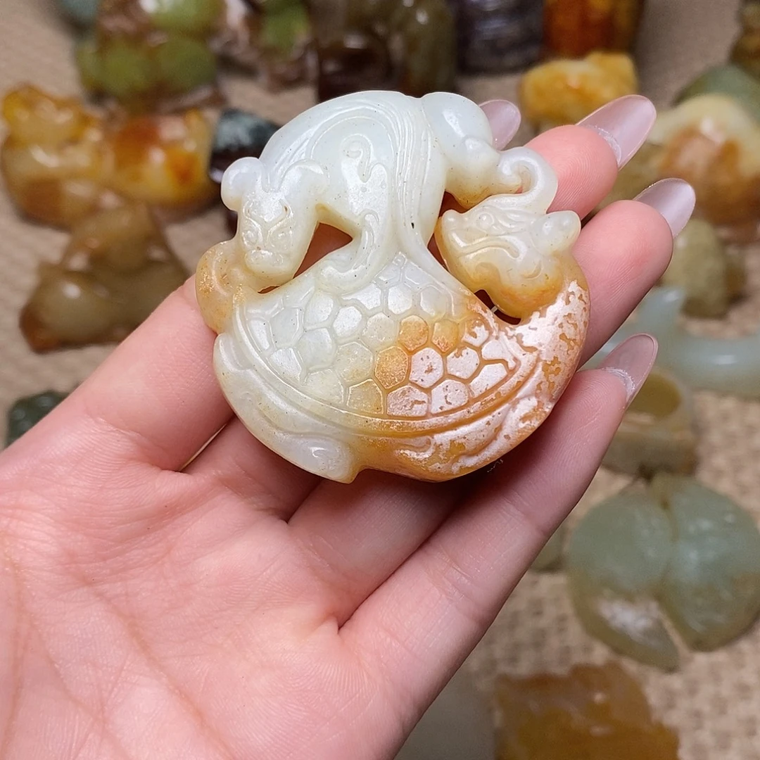 未镶嵌蛇纹石玉颈饰