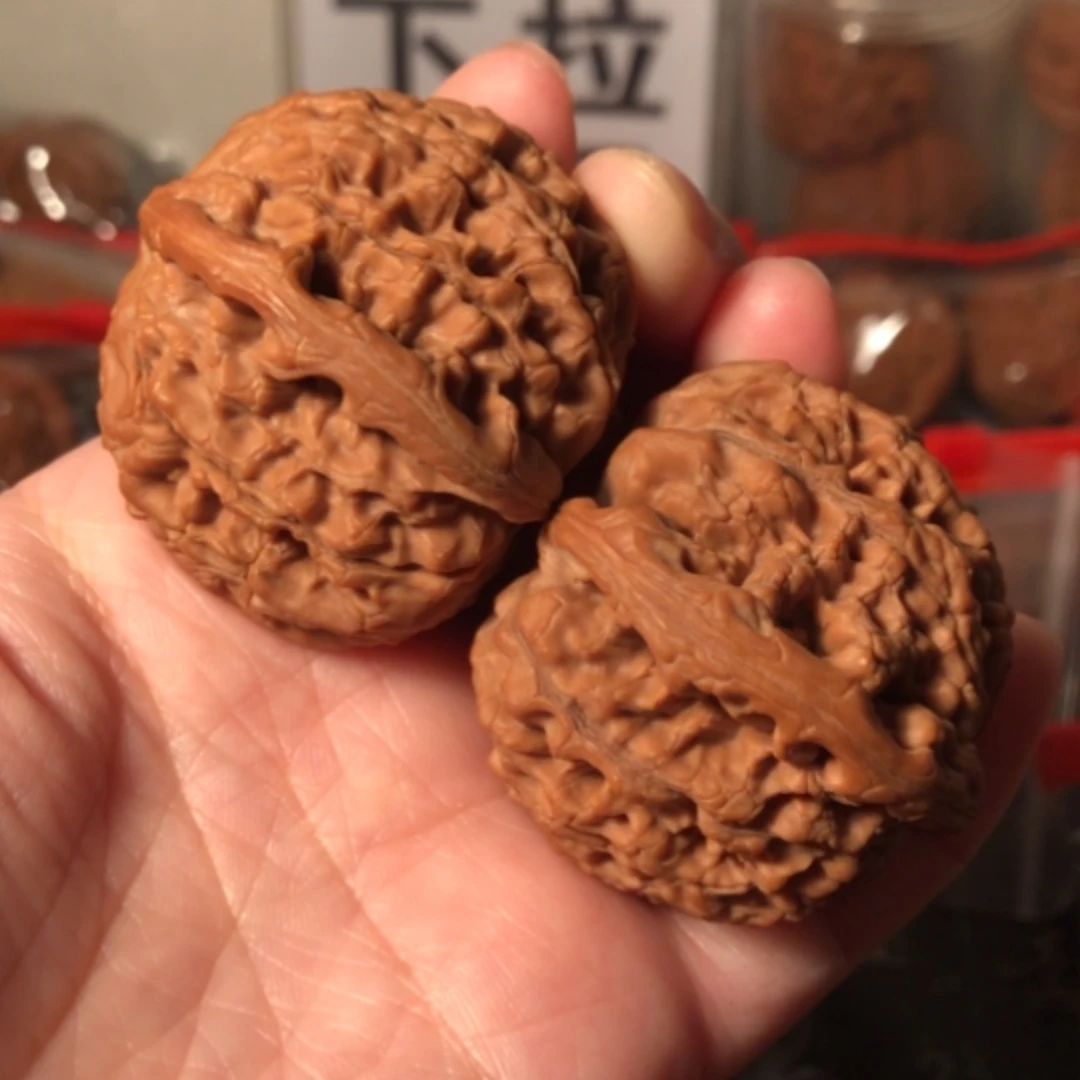 【闪购商品】文玩核桃把件自**龙水龙纹44