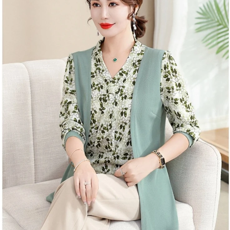 中年妈妈秋装长袖T恤女洋气上衣中老年女春秋休闲气质套头假两件