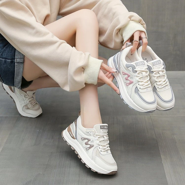 2025年春季新款运动休闲鞋软底透气网面跑步鞋