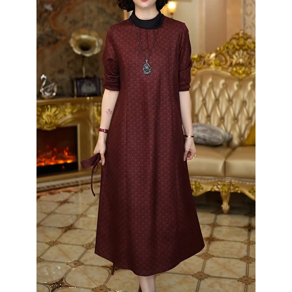 时尚洋气阔太太气质保暖连衣裙女2025秋季新款印花宽松减龄A字裙