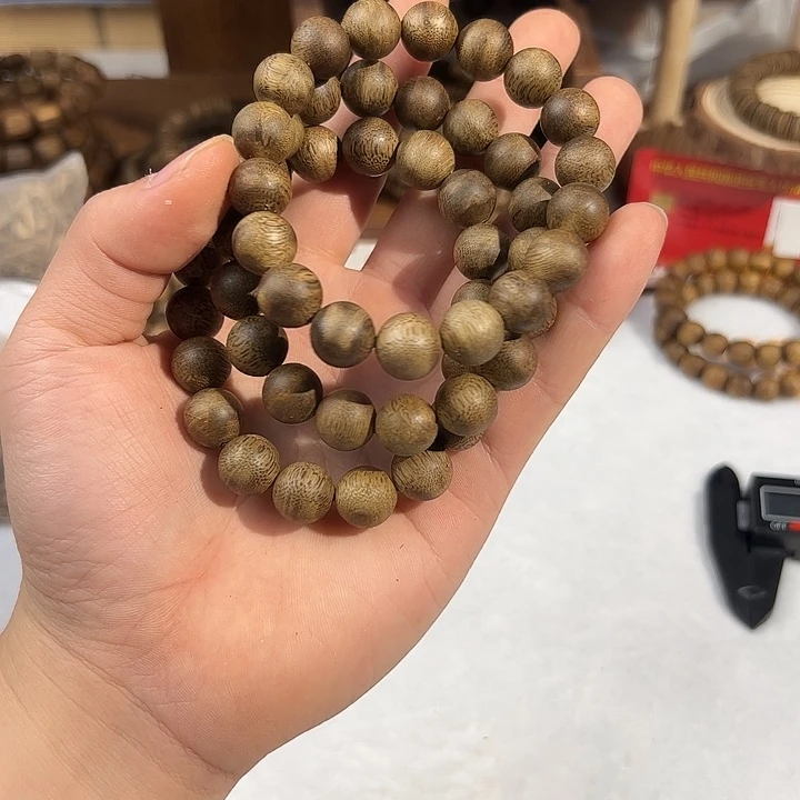 手串沉香12mm单圈透顶緑多样性发一条