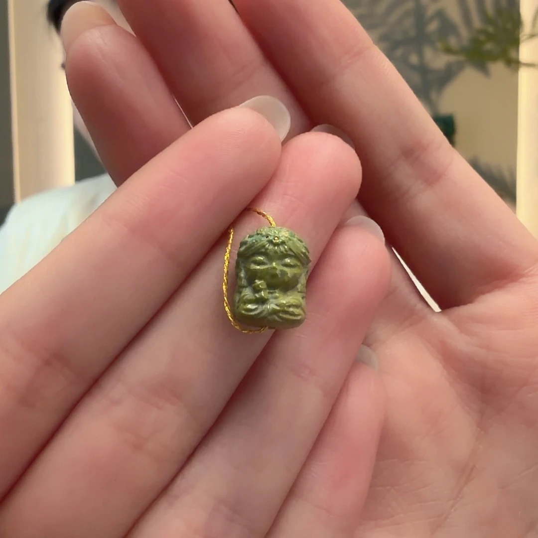 绿松石未镶嵌颈饰