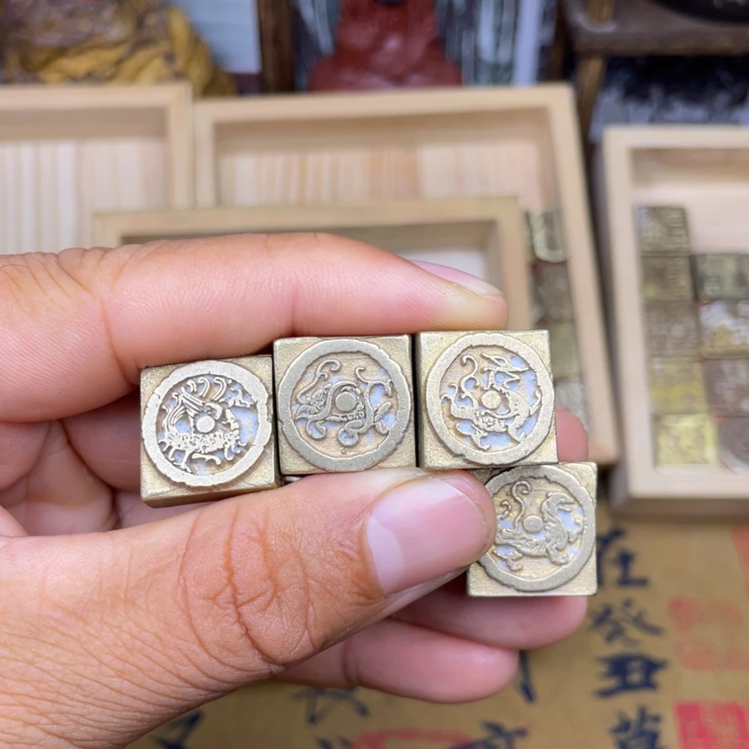 东***物实心黄铜纽印四神兽一套