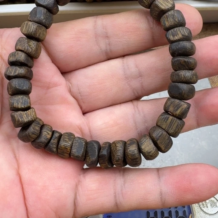 L****沉香手串乌身手串10克加