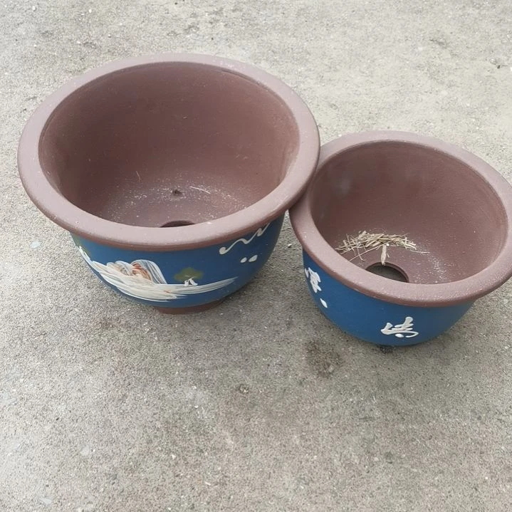 红陶瑕疵两个盆子