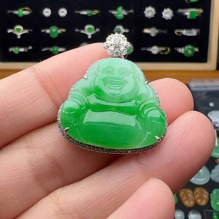 翡翠18K金镶嵌颈饰佛