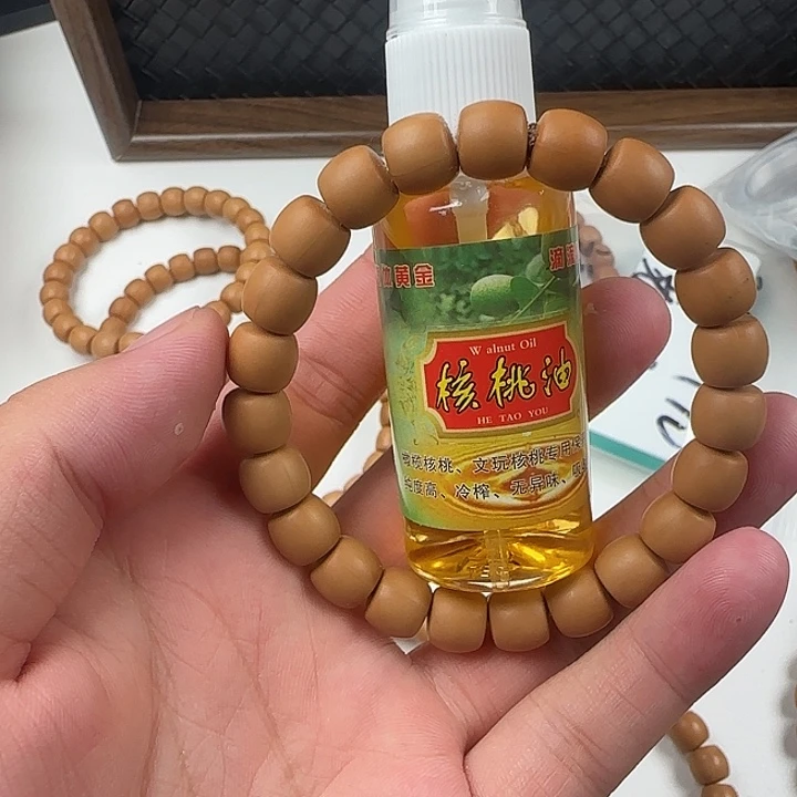 猴头核桃手串9.8 直切送橄榄油 手套