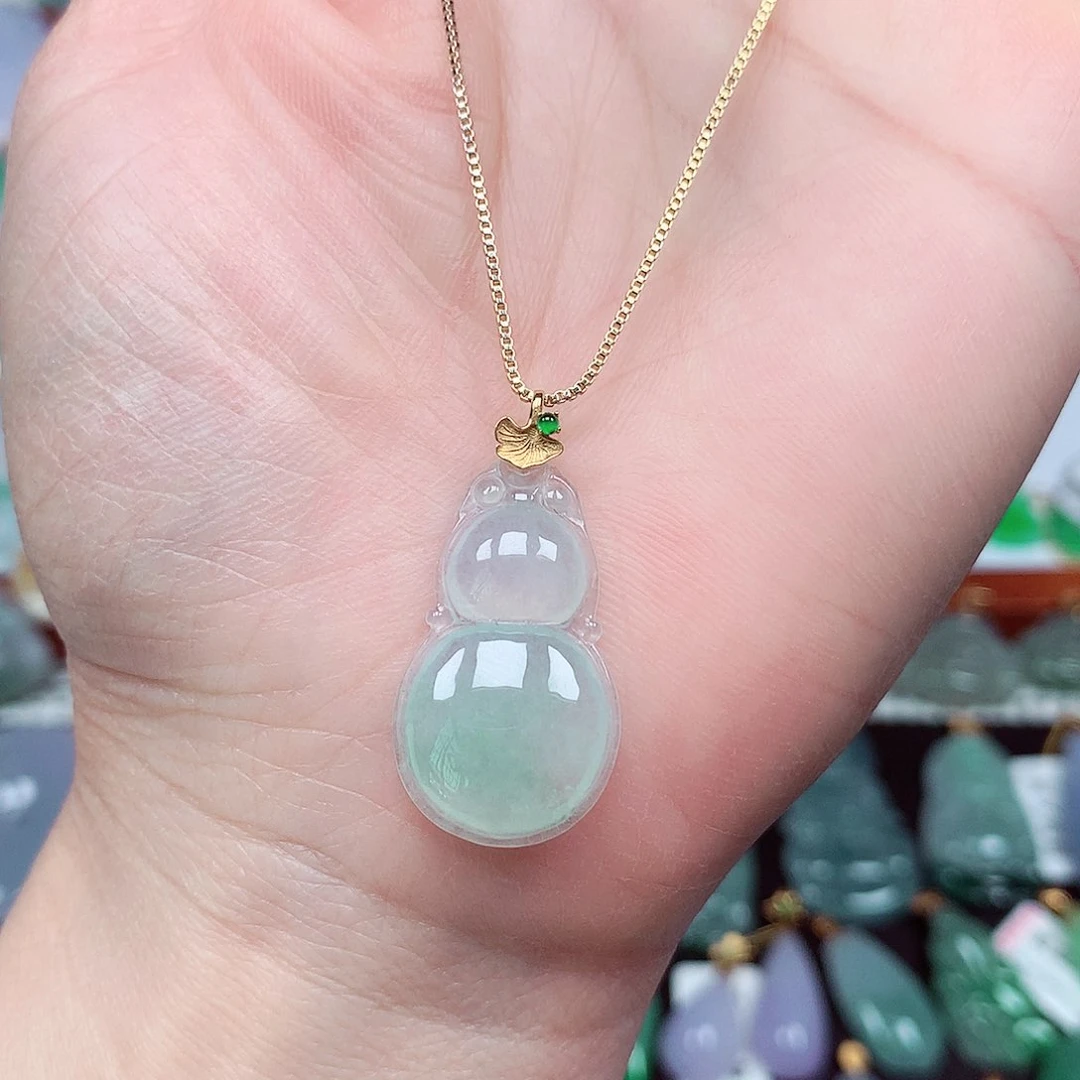 翡翠颈饰18K金镶嵌天然翡翠A货