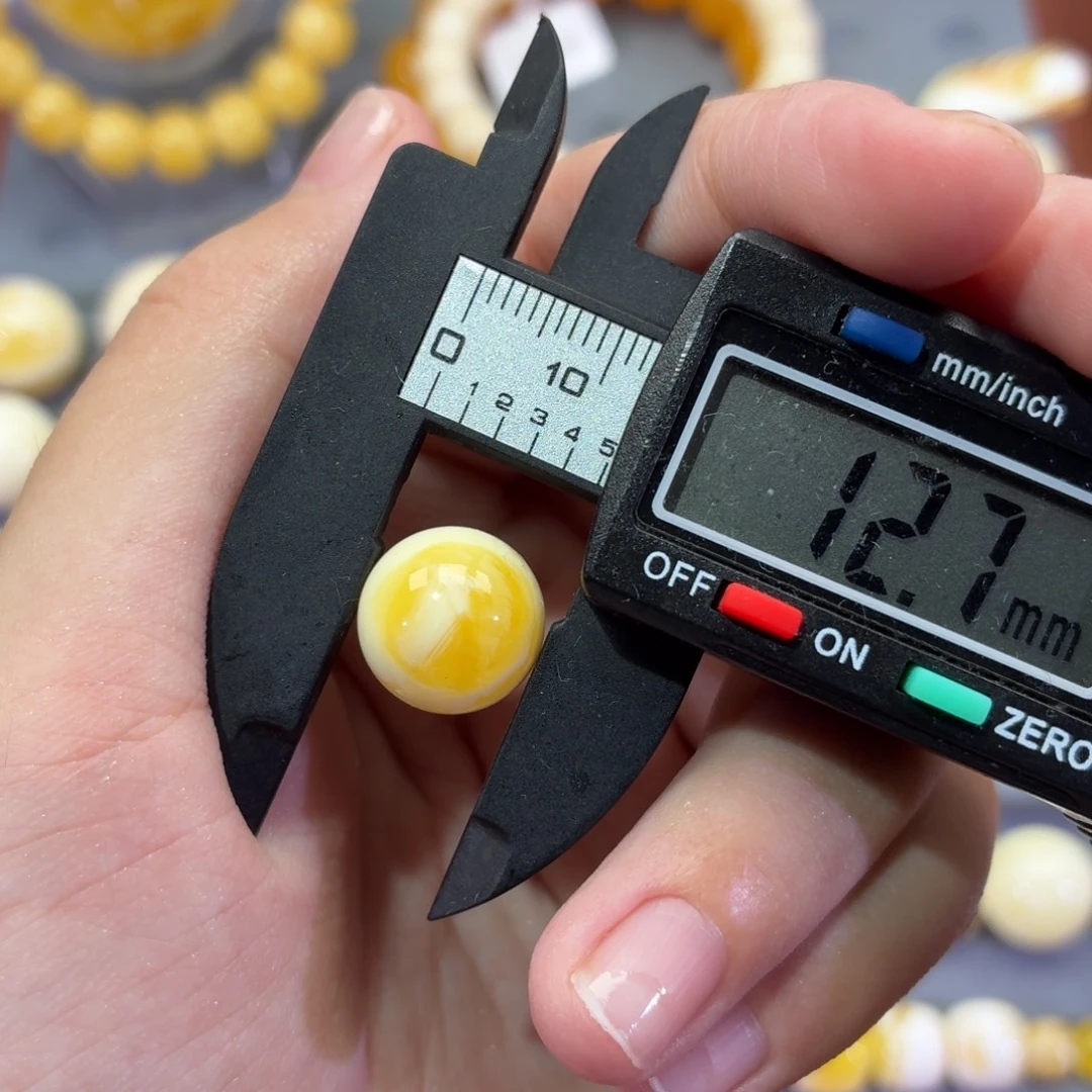 琥珀未镶嵌裸石圆珠