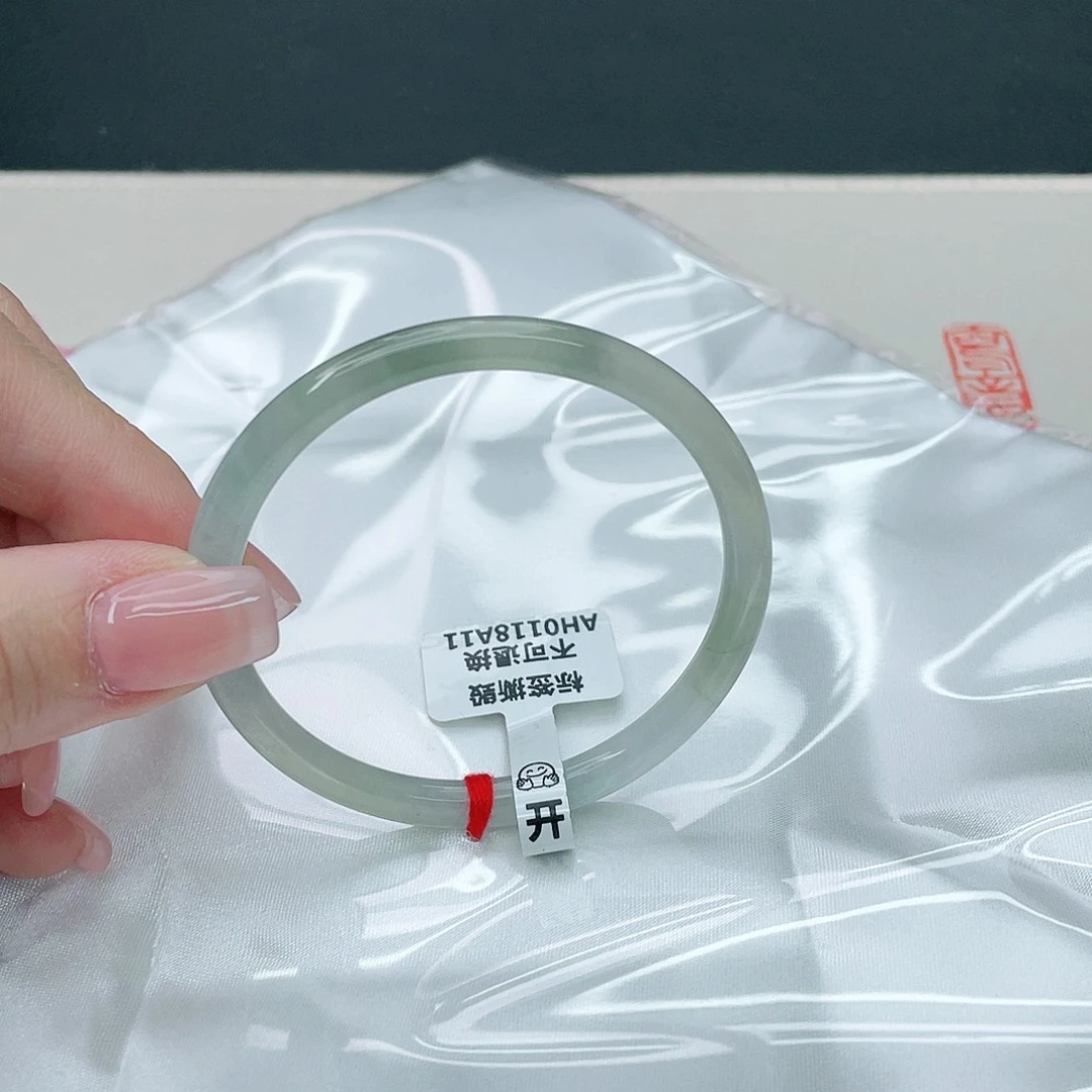 翡翠手镯未镶嵌圆53.4