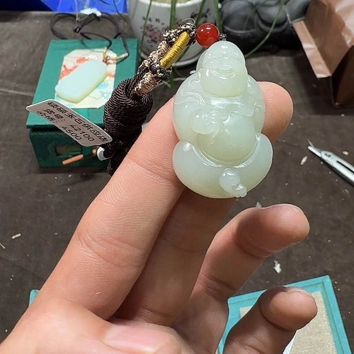 未镶嵌和田玉（糖玉）车挂