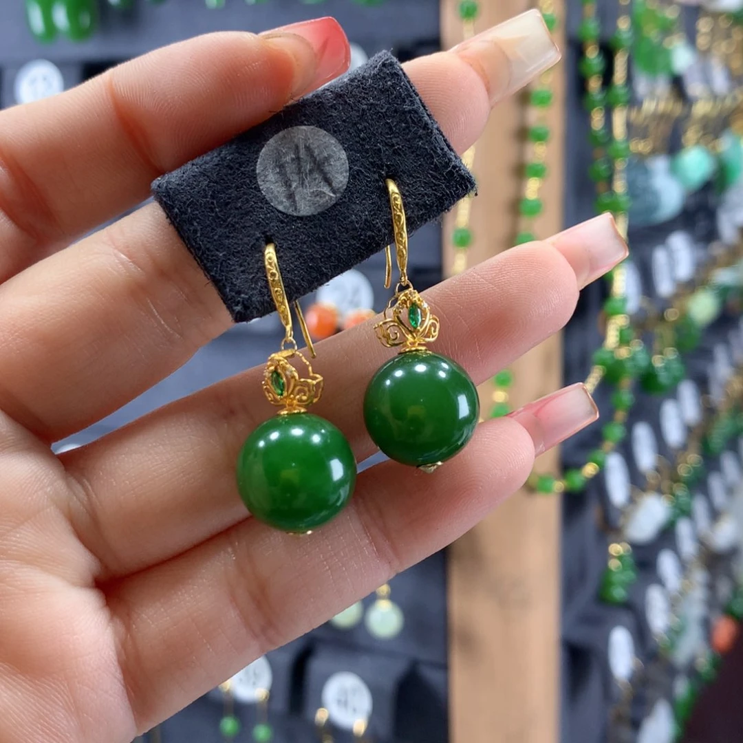 和田玉耳饰18K金镶嵌一****憾