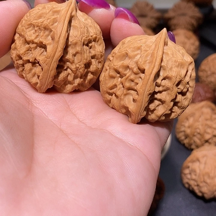 把件文玩核桃37梨木台