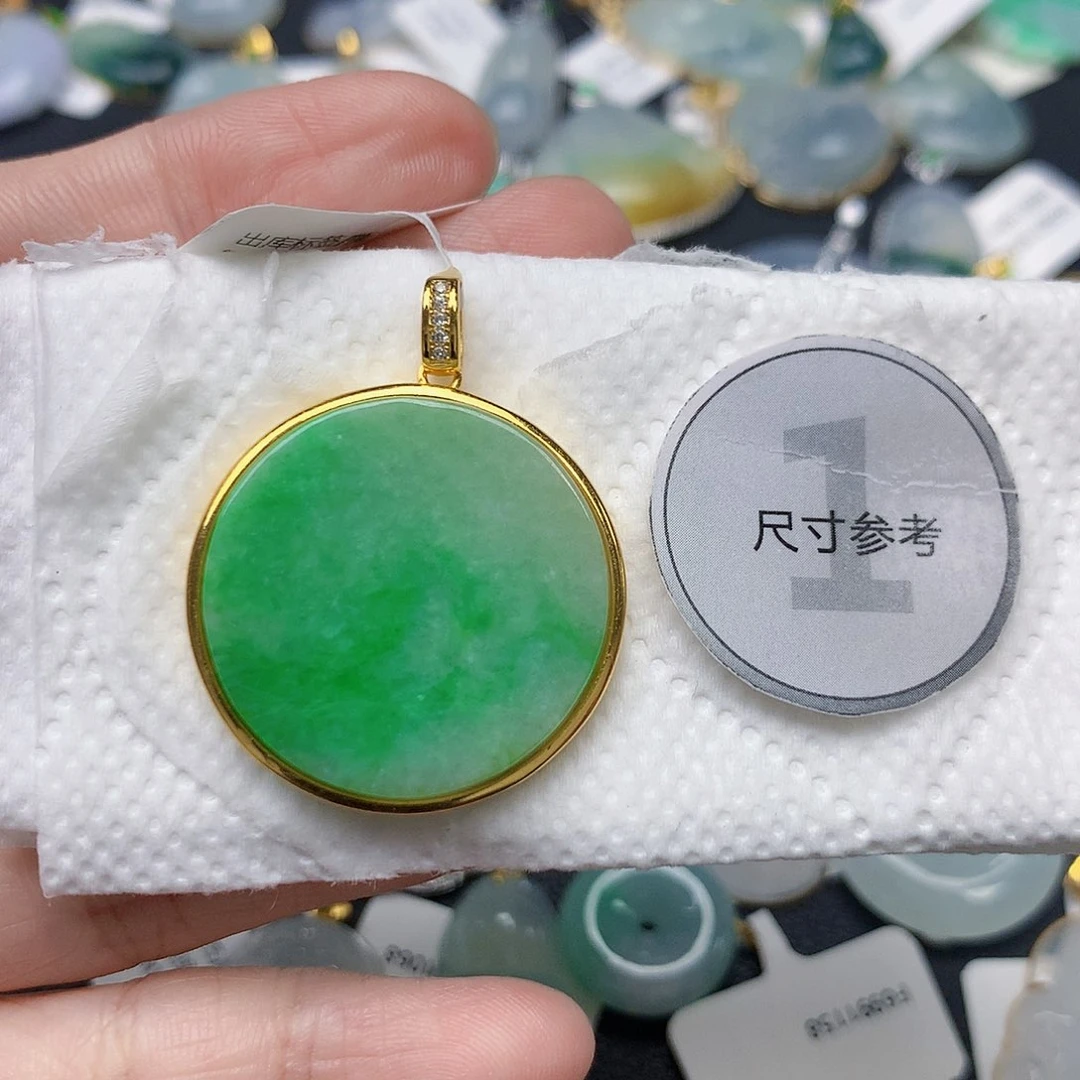 颈饰未镶嵌翡翠天然缅甸A货翡翠