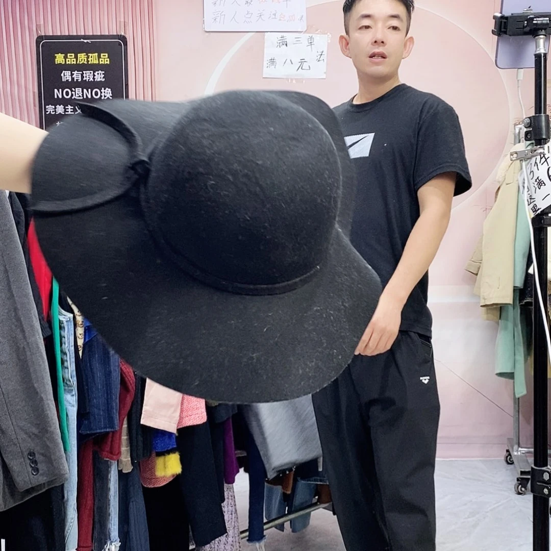 黑色帽子大帽檐蝴蝶结