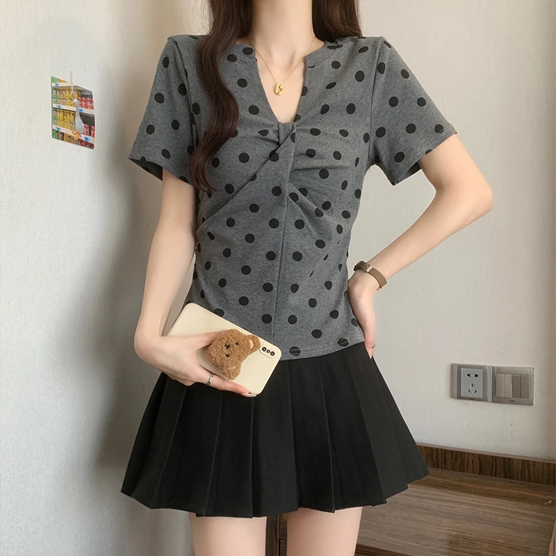 大码女装胖mm纯欲风V领扭结波点短袖T恤上衣2025夏季修身显瘦上衣