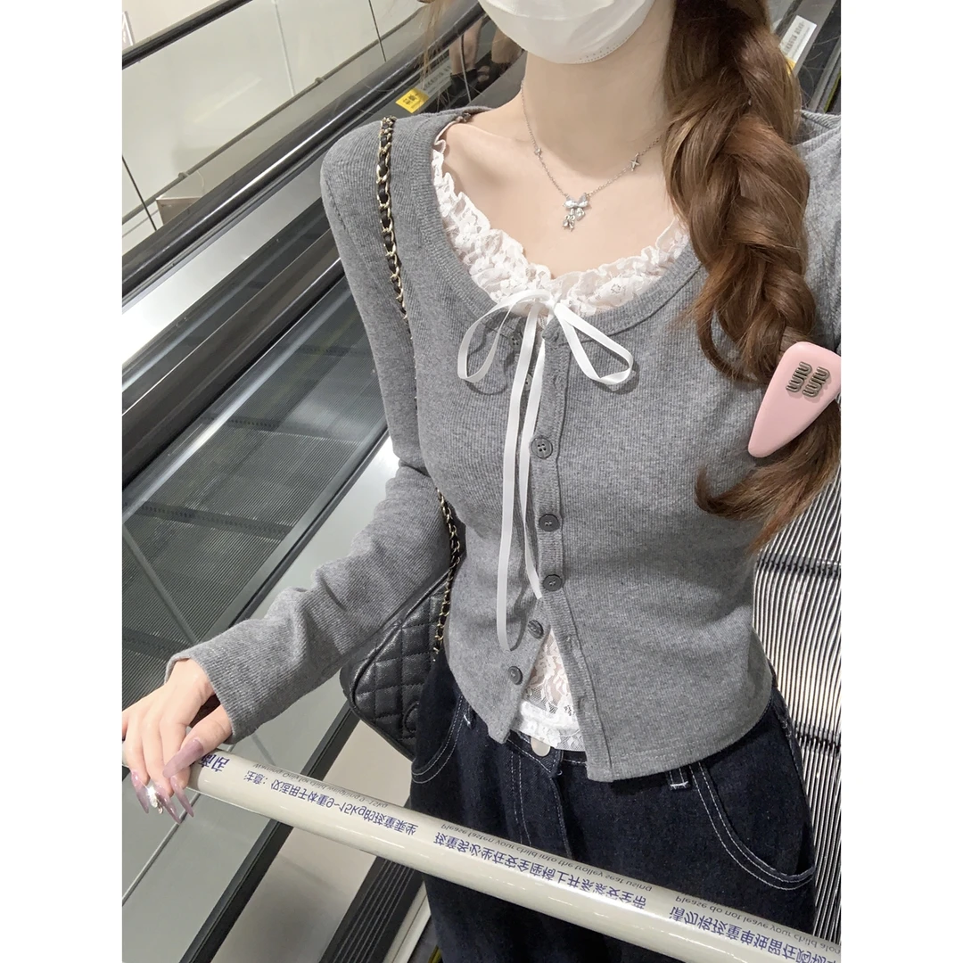 法式别致纯欲蕾丝拼色纽扣假两件长袖T恤女秋冬设计感上衣打底衫