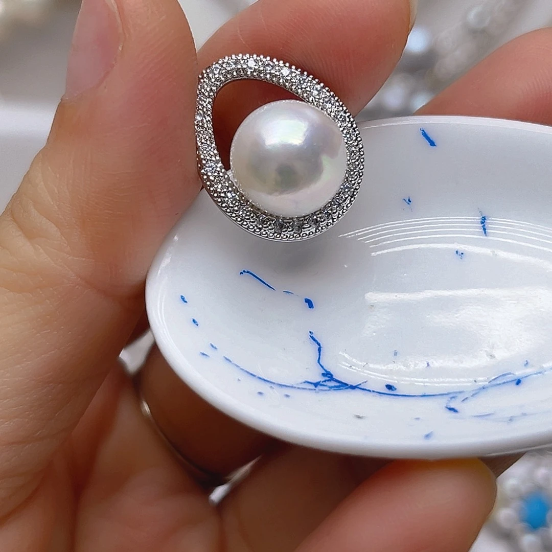 未镶嵌吊坠或者耳钉淡水珍珠