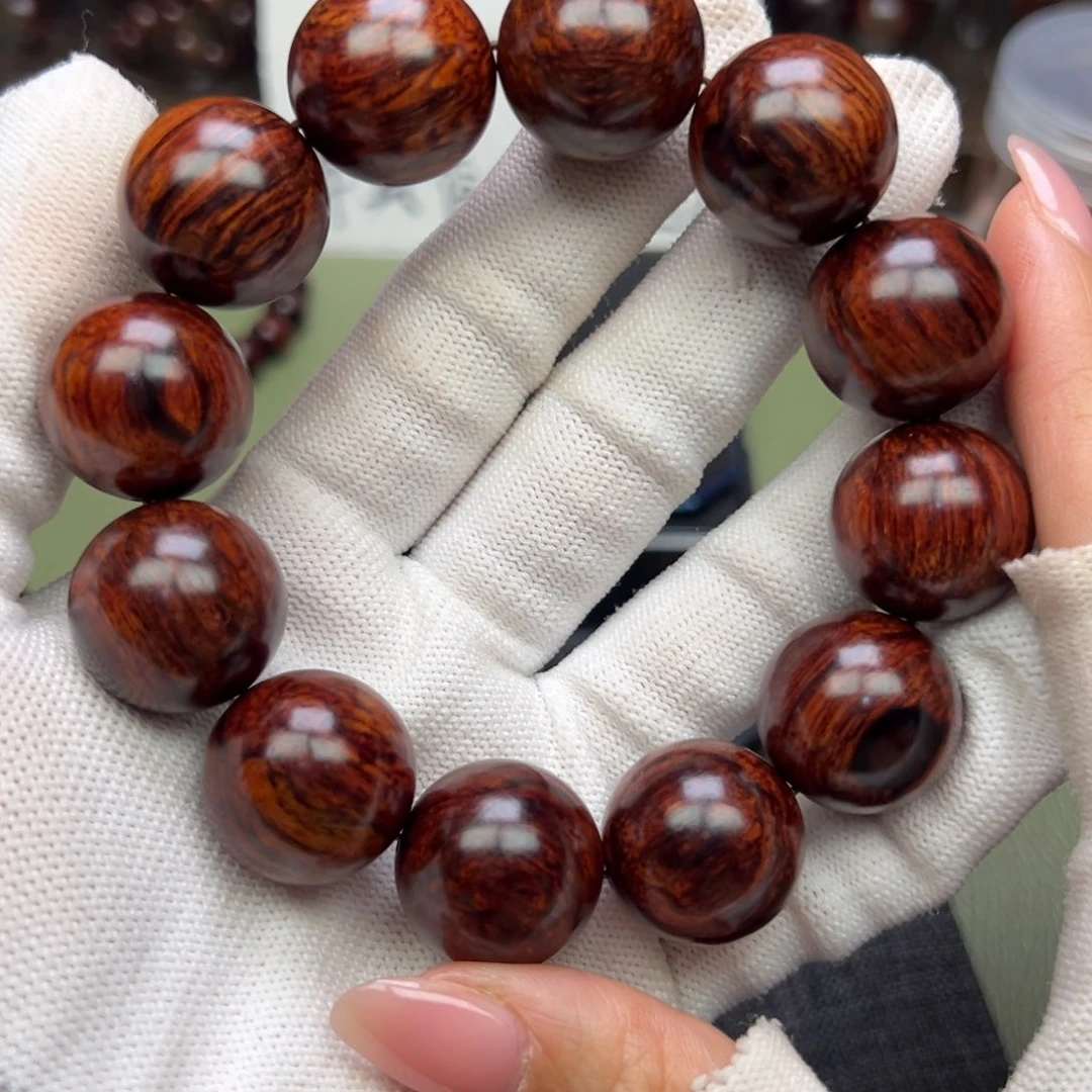 降真香其他海南红降2.0满芝麻纹满结油瑕疵。