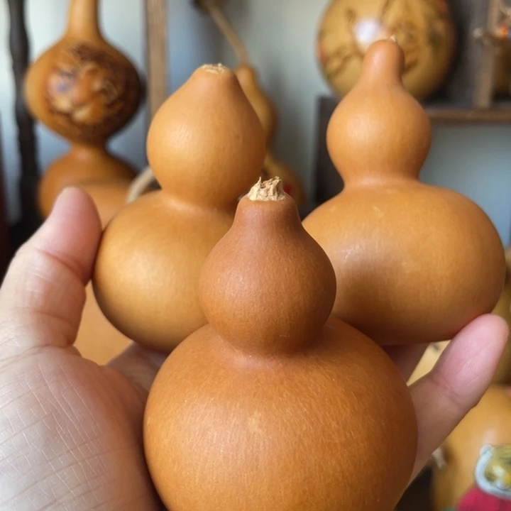 天然老皮手把件小葫芦