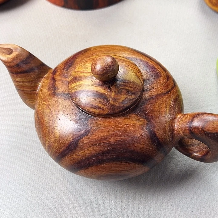 木质桥**生越南黄花梨壶一个