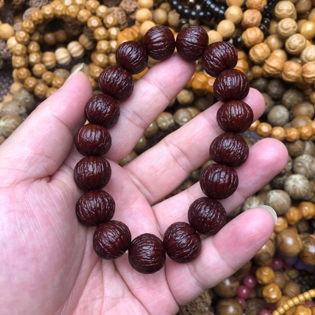 AAA玉化机刷玉华包浆猴头手串15mm左右猴头核桃牛津红凤羽