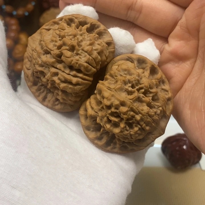 文玩核桃吊坠官帽