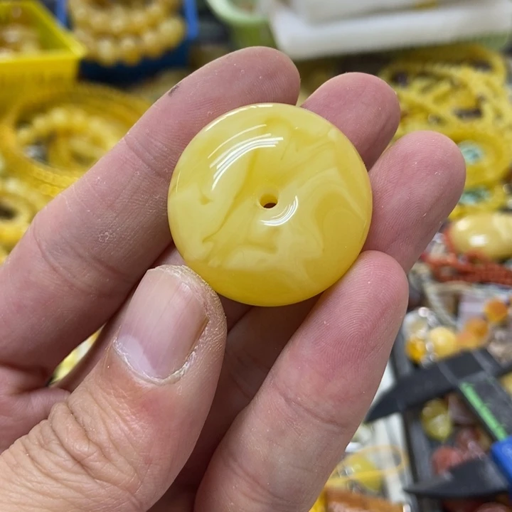 裸石蜜蜡未镶嵌吊坠
