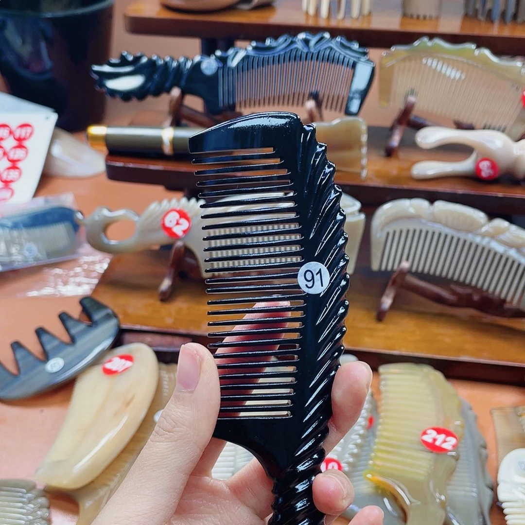 纯手工制作牛角梳黑元宝