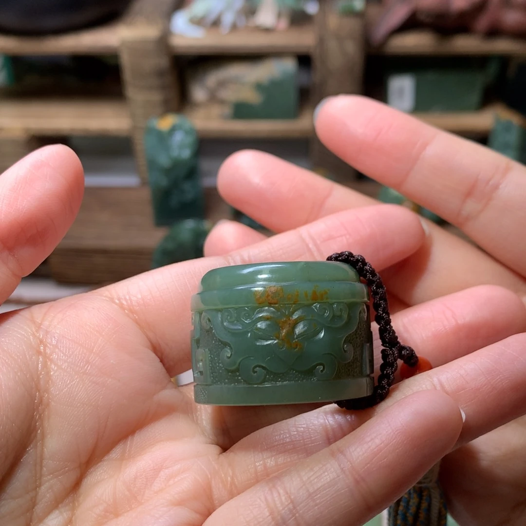 岫岩河磨玉（透闪石质玉）挂件未镶嵌海*