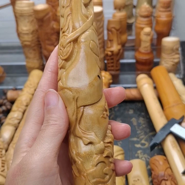 y***生竹黄皮料子浮雕马上有钱