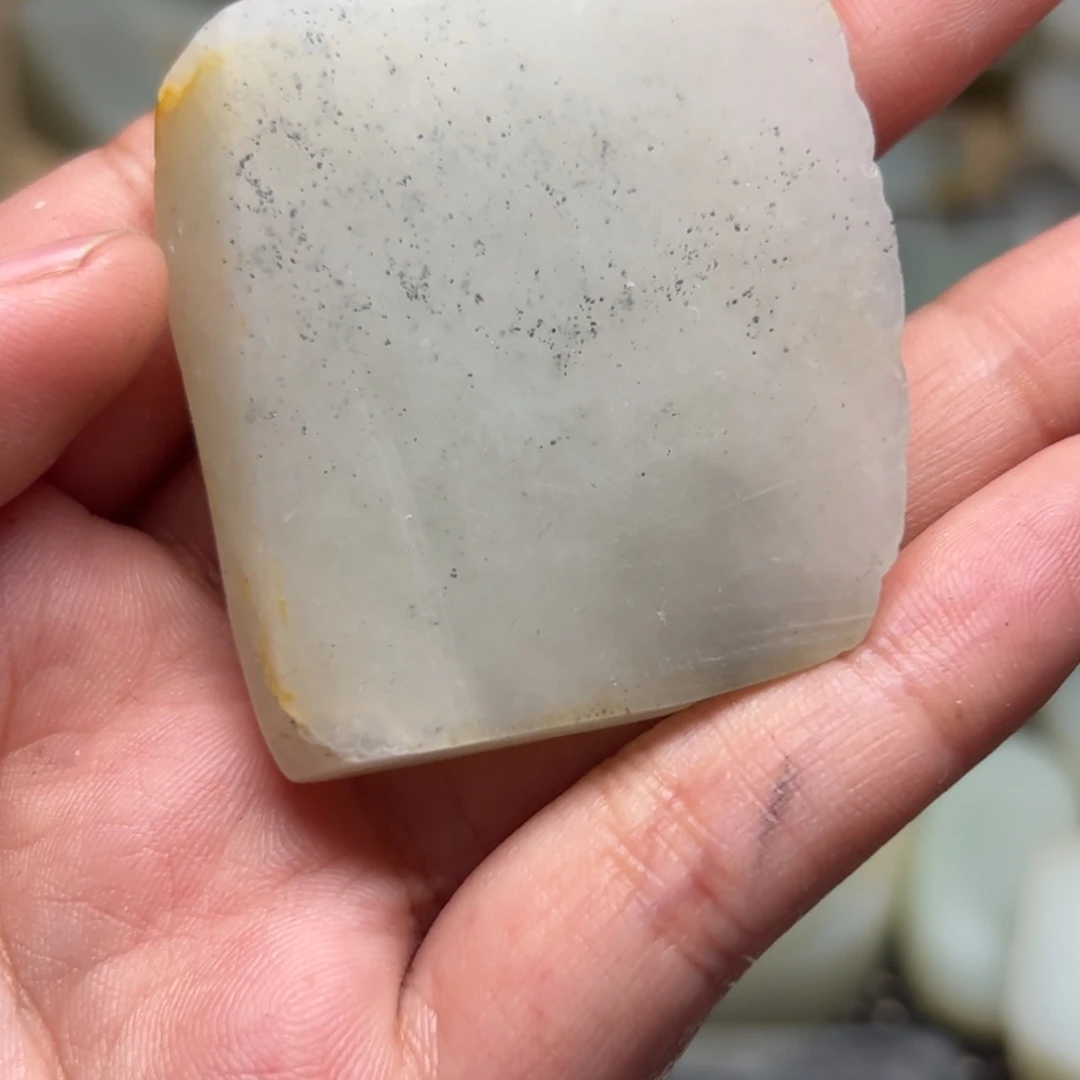 和田玉未镶嵌项链