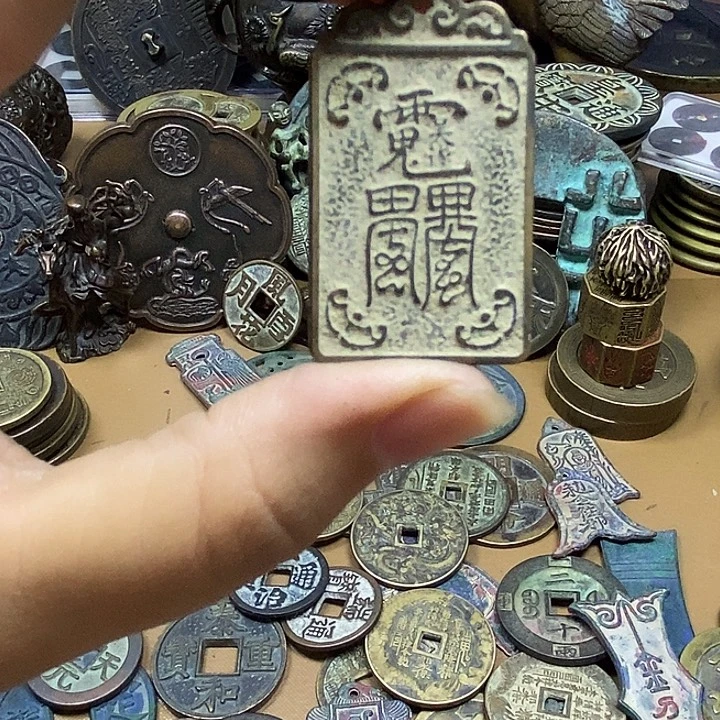 铜铁合金类工艺品