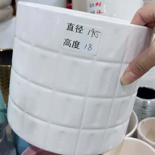 多肉绿植陶瓷花盆9.9包邮，有孔